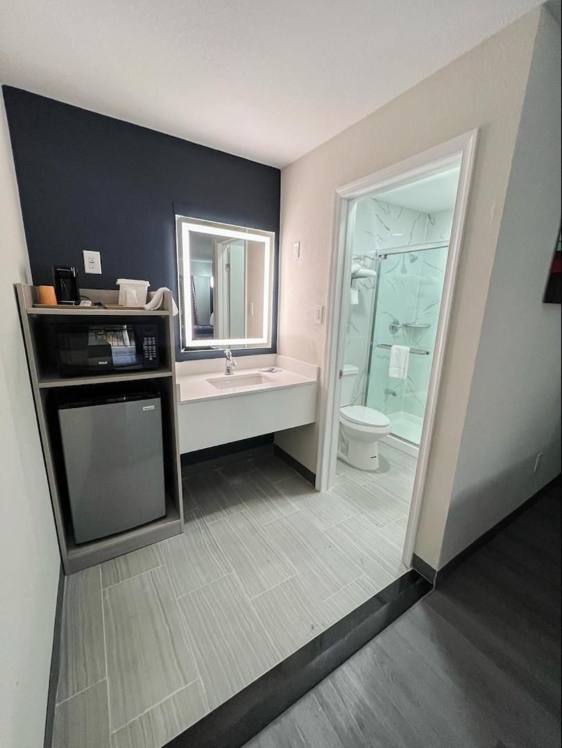 อีโคโน ลอดจ์ แอร์พอร์ต นิว คาสเซิล Hotel นิวแคสเซิล ภายนอก รูปภาพ